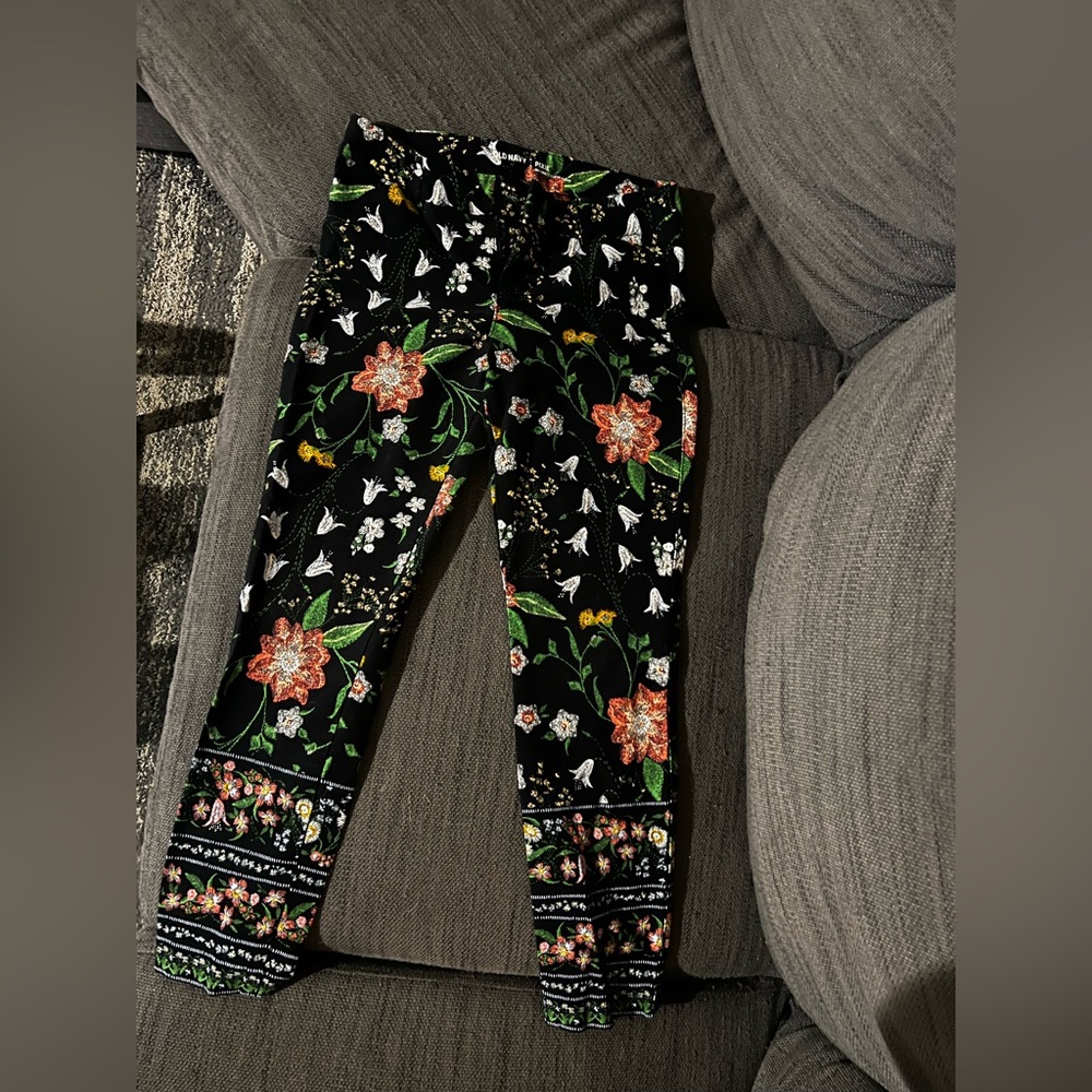 Floral Print Old Navy Pixie Pants